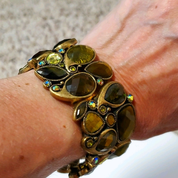 Lia Sophia Jewelry - Lia Sophia Stretchable Bracelet NWOT